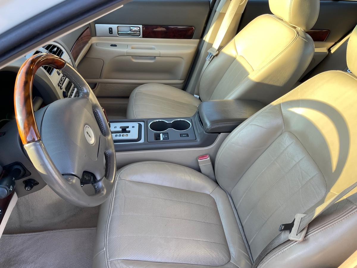 car_image_564x480 - 