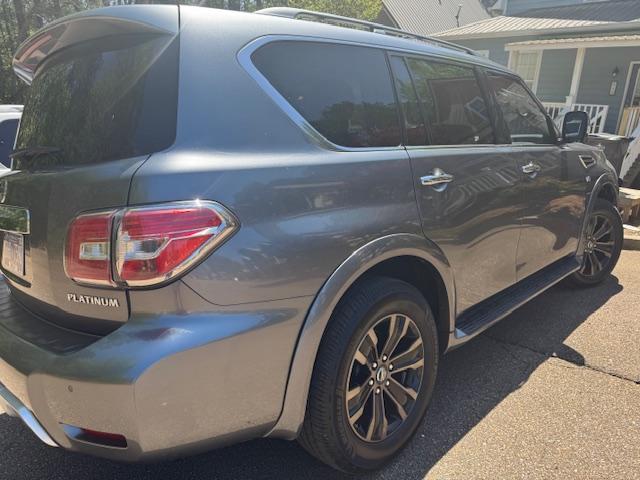 Nissan_Armada 