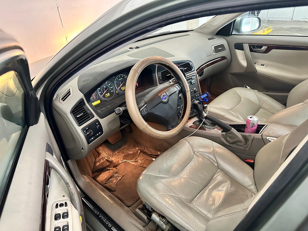 Volvo_S60 