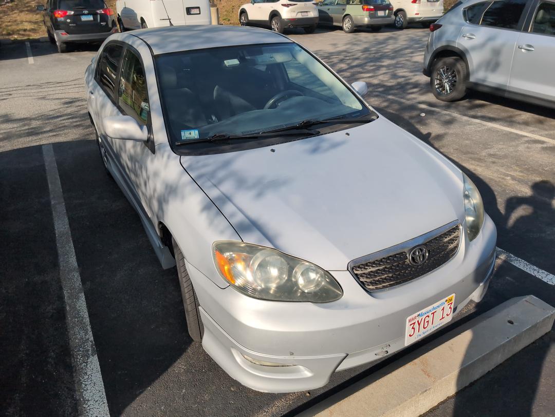 Toyota_Corolla 
