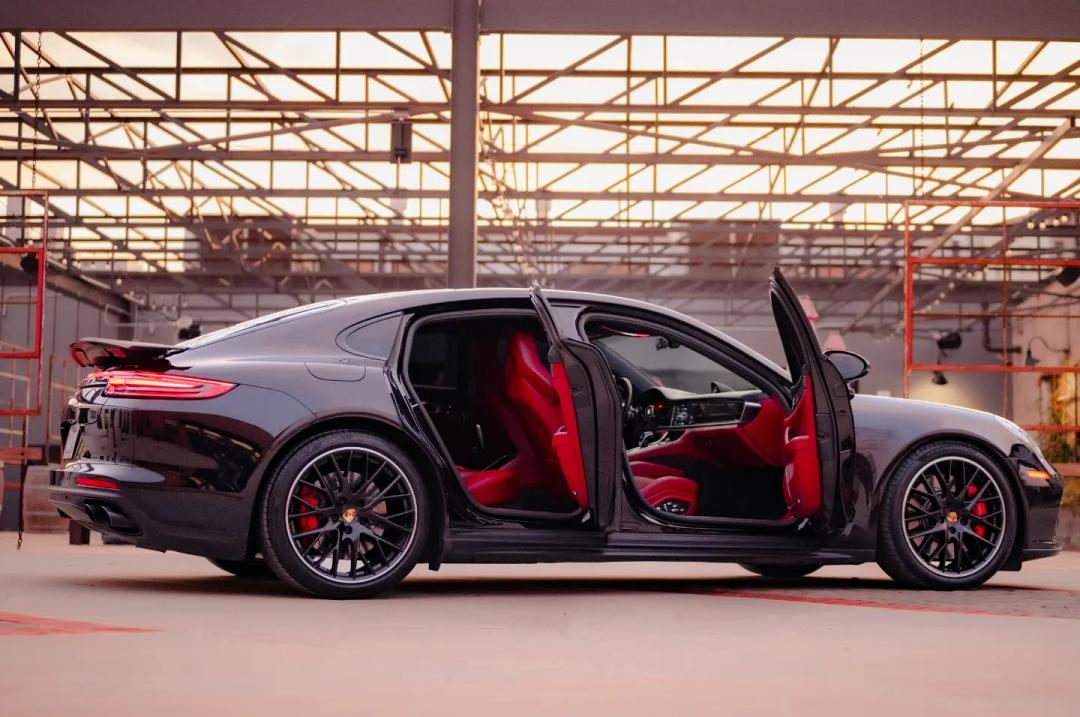 Porsche_Panamera 