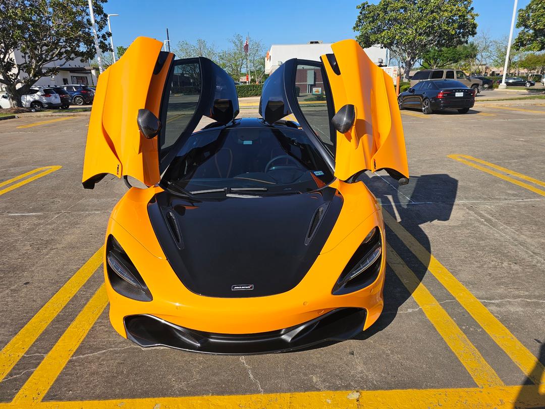 McLaren_720S 