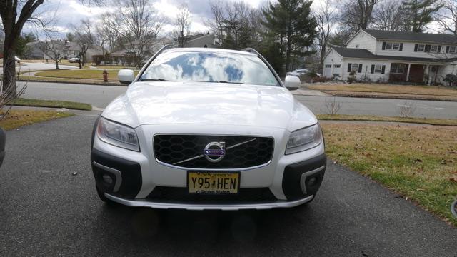 Volvo_XC70 