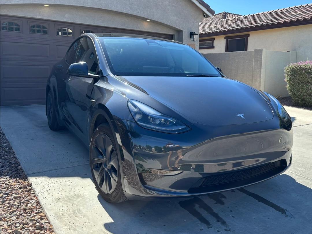 Tesla_Model Y 