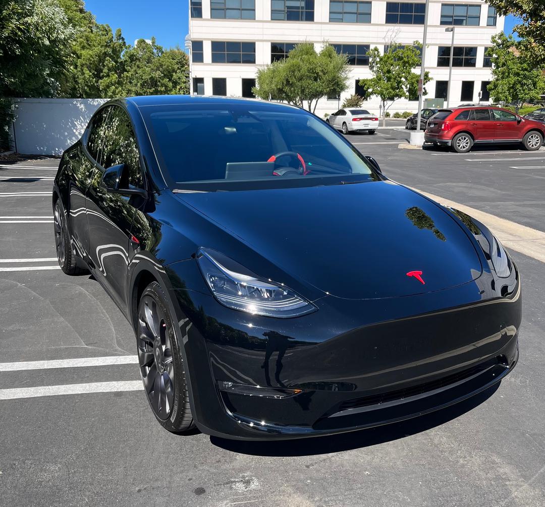 Tesla_Model Y 